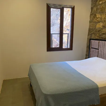 Lovely Stonehouse With Pool And Backyard In Izmir